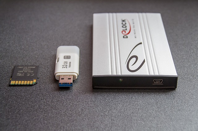 carte sd - clé usb - disque dur